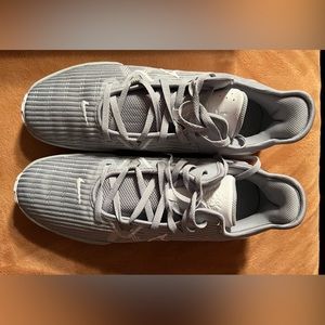 Lebron Witness 6 Basketball Shoes, wolf grey/white, 14